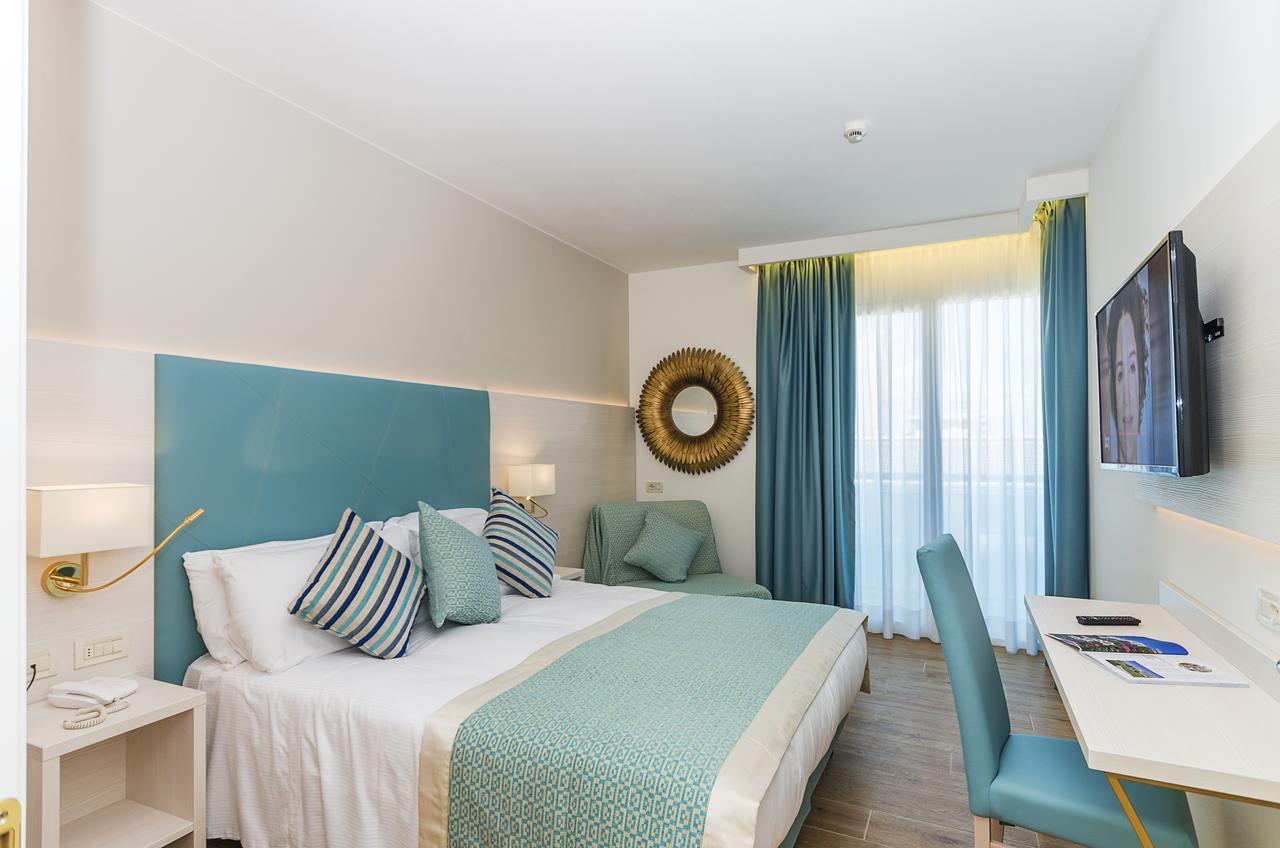 Hotel Montecarlo Bibione Exterior photo